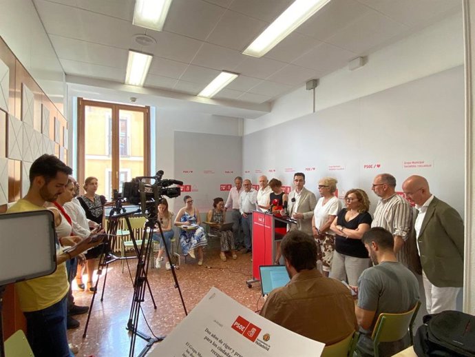 Los concejales del Grupo Socialista en el balance de los dos años de legislatura municipal