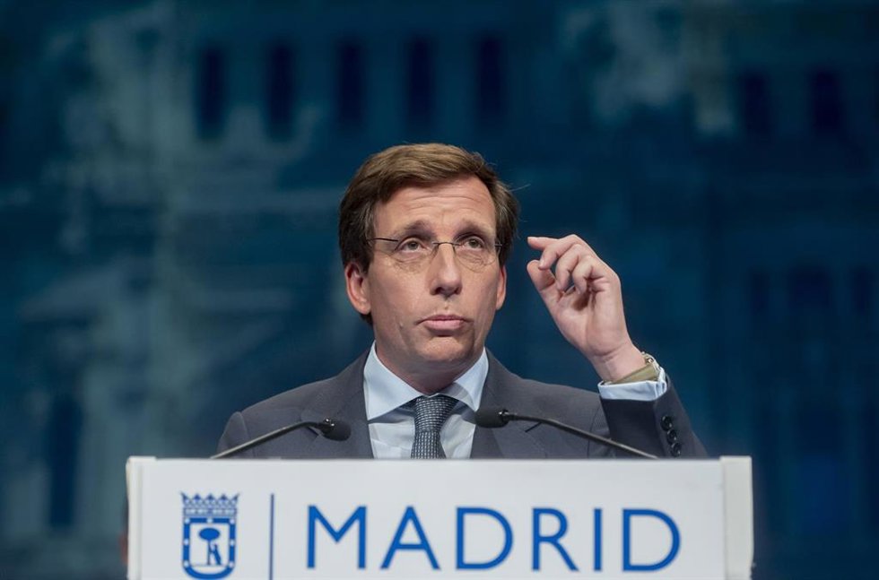 El alcalde de Madrid, José Luis Martínez-Almeida, acompañado por la vicealcaldesa, Inma Sanz, y todos los miembros del Gobierno municipal, hace balance de la actividad desarrollada por el equipo de Gobierno durante los dos primeros años de mandato, en e