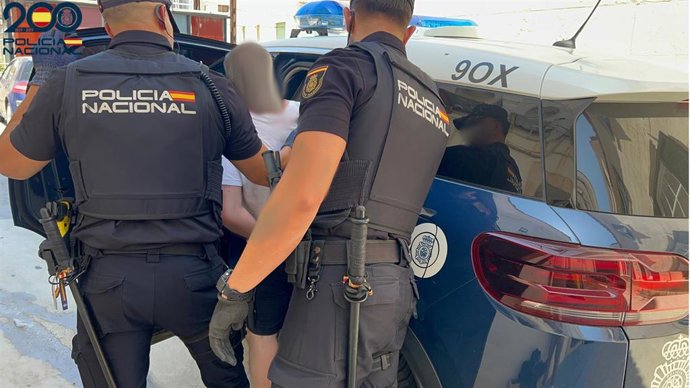 Archivo - Detenida en Menorca como presunta autora de un delito de malos tratos en el ámbito familiar hacia su madre