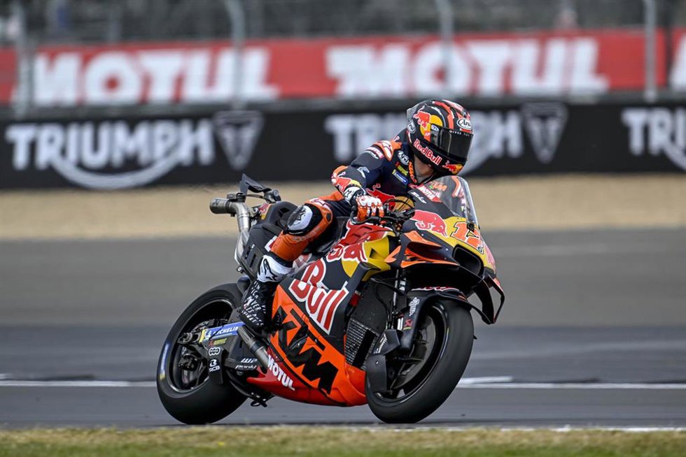 12 VINALES Maverick (spa), Red Bull KTM Tech3, KTM RC16, action during the 2025 MotoGP Tissot Grand Prix of the United Kingdom on the Silverstone Circuit from May 23 to 25, 2025, in Silverstone, United Kingdom - Photo Studio Milagro / DPPI