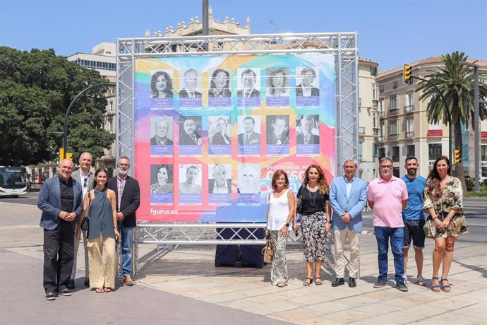 Esta instalación no solo busca informar de los cursos de verano de la Universidad de Málaga, sino que también invita a la participación activa en un proyecto que combina rigor académico con temas de actualidad y compromiso social.
