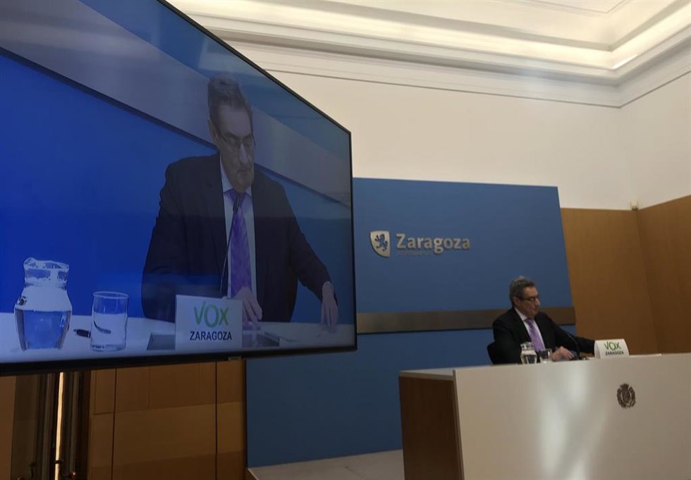 Archivo - El portavoz del grupo municipal de VOX en el Ayuntamiento de Zaragoza, Julio Calvo