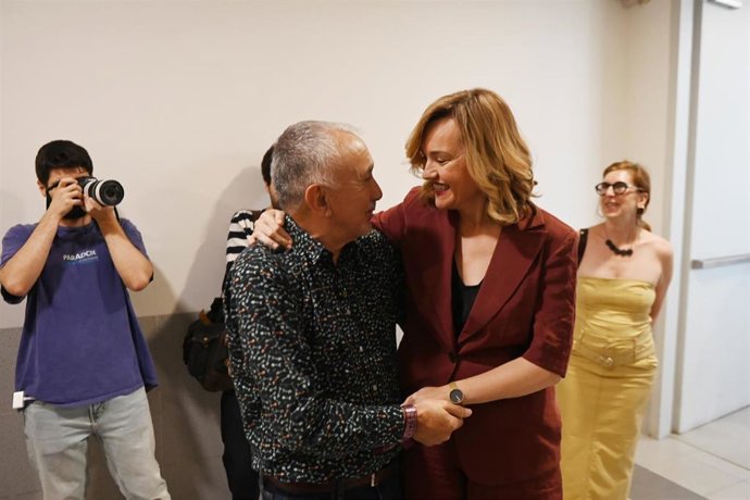 La ministra de Educación, Formación Profesional y Deportes, Pilar Alegría, y el secretario general de UGT, Pepe Álvarez, durante el III Encuentro de Mujeres Dirigentes de UGT, en el Centro de Formación Arsenio Jimeno de Zaragoza