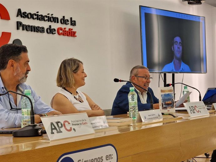 Presentación de la obra de Marta Castro en Cádiz.