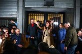 Foto: Cristina Fernández denuncia un operativo policial "ilegal" en su domicilio y acusa a Bullrich de "provocación"