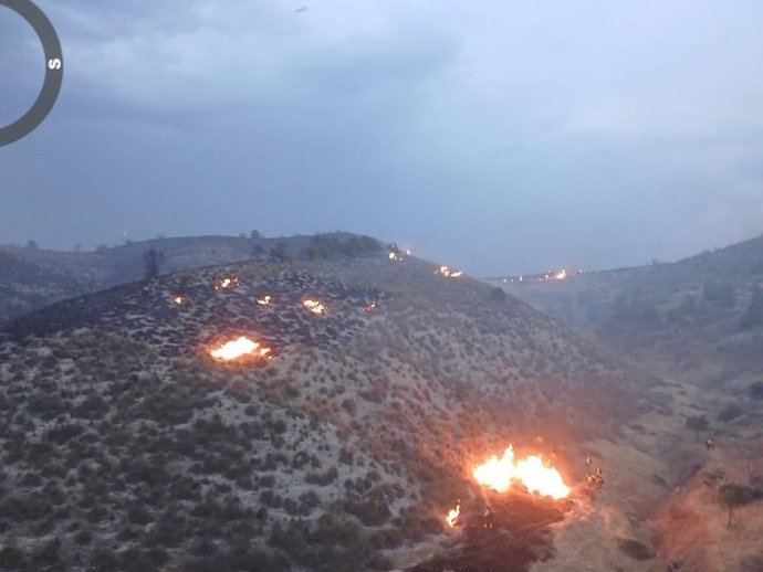 Incendio forestal declarado en un paraje de Peal de Becerro (Jaén)