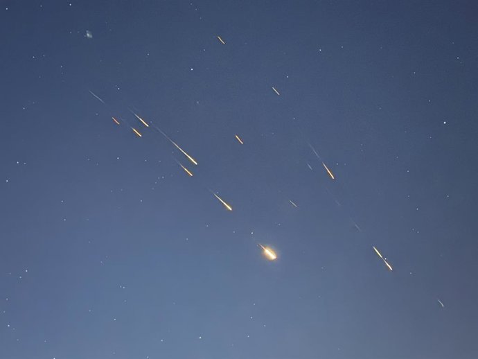 DAMASCUS, June 15, 2025  -- Missile traces are seen over Damascus, Syria, during Iran's missile attacks against Israel, on June 14, 2025. Iran's Islamic Revolution Guards Corps (IRGC) launched late Saturday night a "large-scale combined offensive operatio