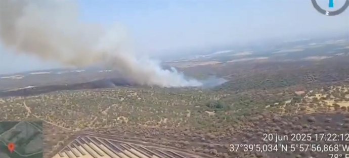 Imagem do incêndio em Castilblanco de los Arroyos