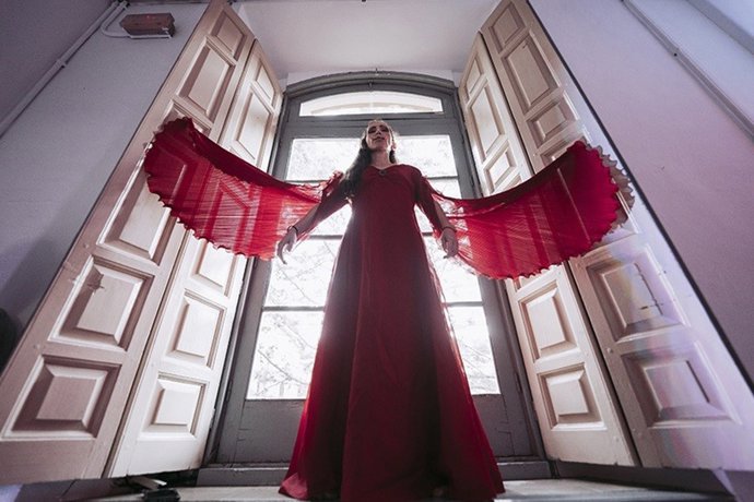 El centro de cultura contemporánea de la Diputación de Málaga, La Térmica, acoge el próximo sábado 28 de junio la performance 'El vuelo sagrado', nueva actividad del proyecto 'Librería viva. Cuerpos que se acompañan'.