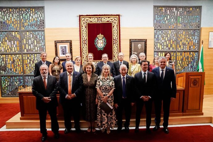 Acto de celebración de la patrona del colectivo médico, Nuestra Señora del Perpetuo Socorro, que se celebró en la sede del Colegio Oficial de Médicos de Almería