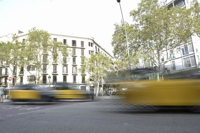 Archivo - Imatge de recurs del trànsit a Barcelona
