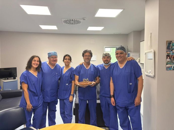 El Servicio de Urología del Departamento Arnau de Vilanova-Llíria alcanza las 100 prostatectomías radicales robóticas