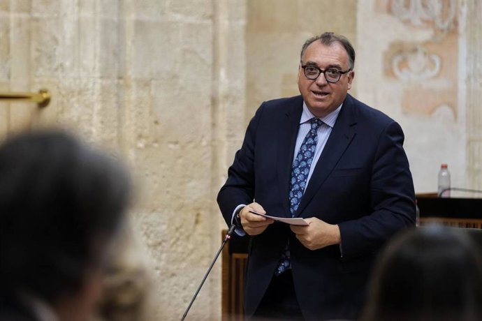 El consejero de Turismo y Andalucía Exterior de la Junta de Andalucía, Arturo Bernal, en una imagen de archivo.