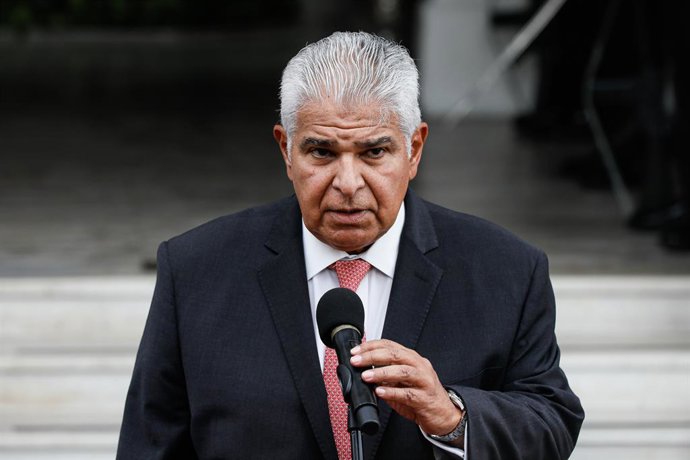 Archivo - CIDADE DO PANAMÁ, 8 de maio de 2024 -- O presidente eleito do Panamá, José Raul Mulino, fala aos jornalistas na Cidade do Panamá, Panamá, em 7 de maio de 2024. O Tribunal Eleitoral do Panamá declarou, no final do domingo, que José Raúl Mulino, c