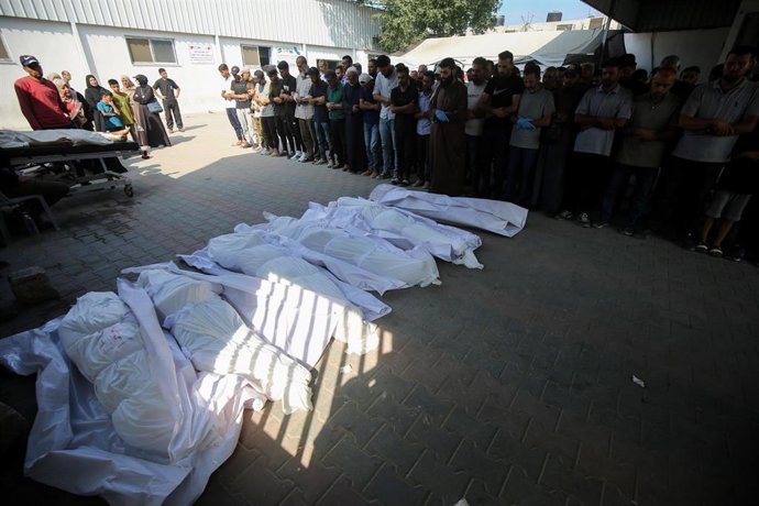 Cadáveres de palestinos en el Hospital de Al Shifa
