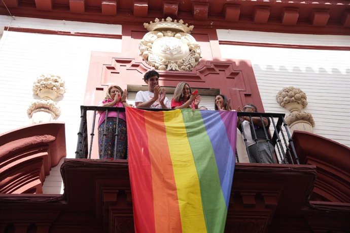El PSOE reivindica su papel en los avances en pro de las personas LGTBI