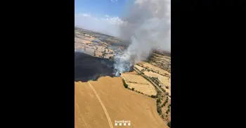 Ordenan el confinamiento a los vecinos de Cervera por el incendio en Granyena de Segarra (Lleida)