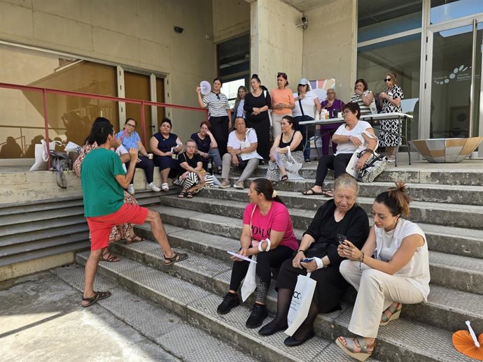 Actividad 'Ciencia que crea vínculos: cocina solar como nexo de unión' de la Universidad de Huelva.