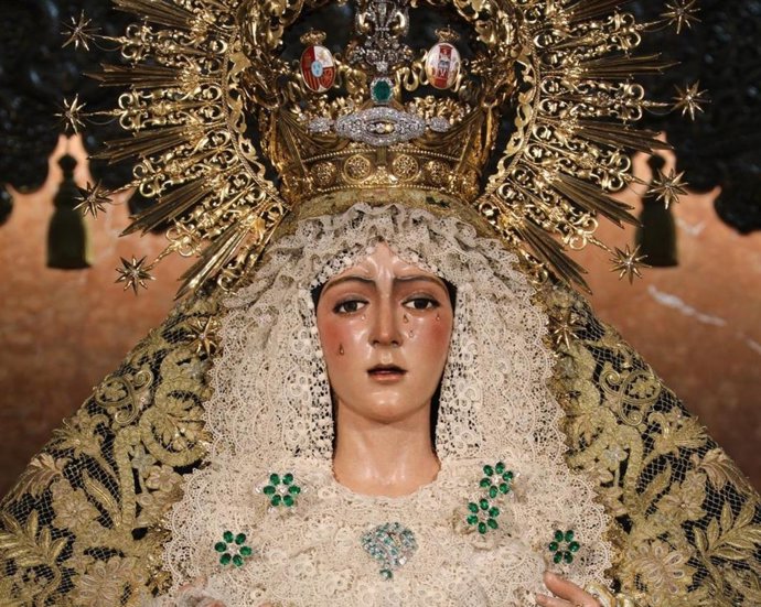 La Virgen de la Esperanza Macarena regresa al culto.