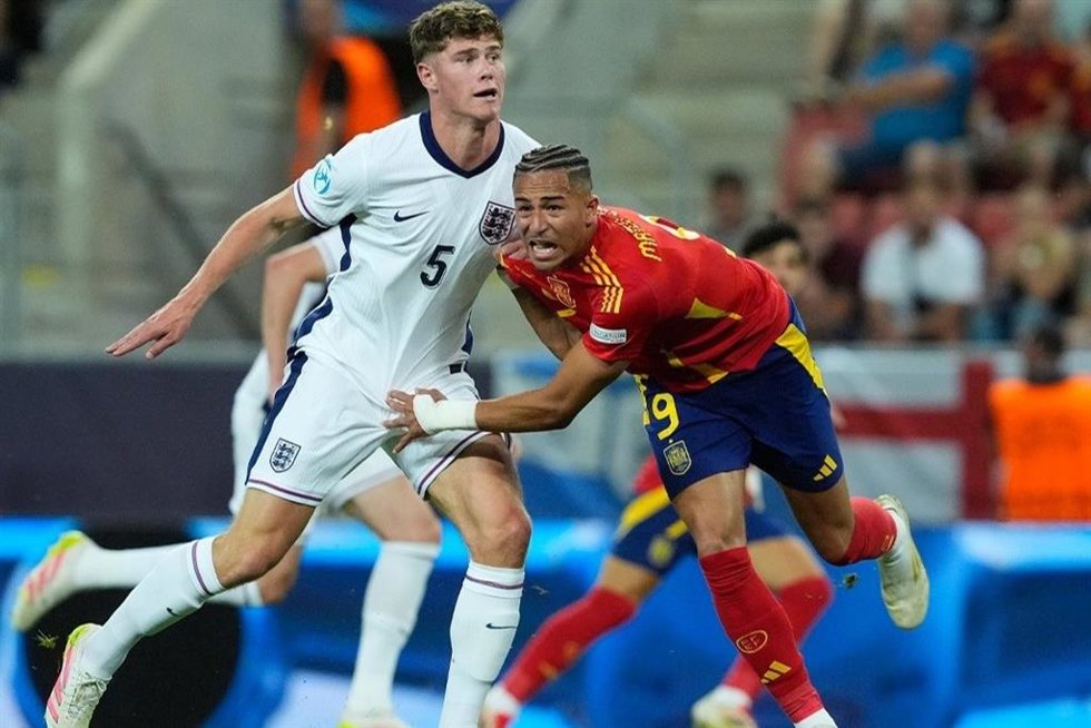 Mateo Joseph, durante un partido con la selección española en el Europeo sub-21.