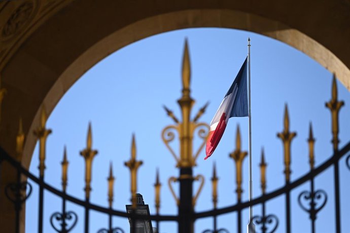 Archivo - 3 de janeiro de 2025, Paris, Ile-De-France (Região, França): Julien Mattia / Le Pictorium - Primeiro Conselho de Ministros do governo de François Bayrou, no Palácio do Eliseu. - .03/01/2025 - França / Ile-de-France (região) / Paris - O Primeiro 