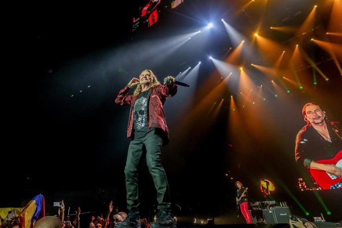 Archivo - La banda Maná durante su concierto en el WiZink Center (imagen de archivo). 