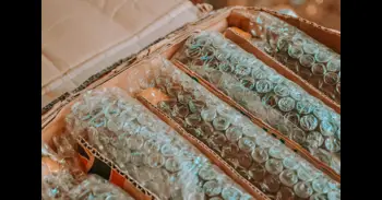 Quien tiene plástico de burbujas en casa tiene un tesoro: para qué sirve y por qué no deberías explotarlo