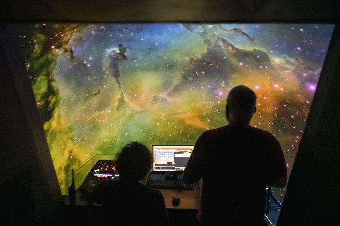 El Hemisfèric estrena nueva temporada del planetario 'Las Nocturnas de verano'