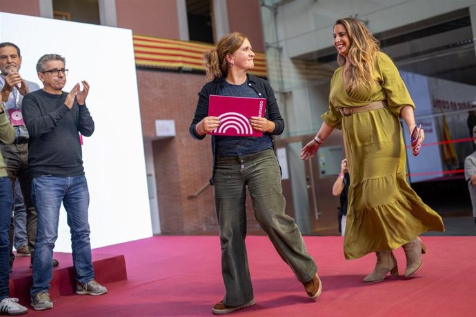 Archivo - La coordinadoras nacionales de los Comuns, Gemma Tarafa (i) y Candela López (d), en una imagen de archivo.