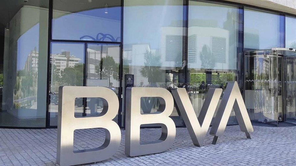 Archivo - Edificio BBVA, imagen de archivo. 