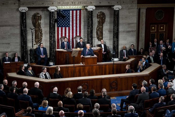 Archivo - El presidente de Estados Unidos, Donald Trump, pronuncia un discurso ante el Congreso