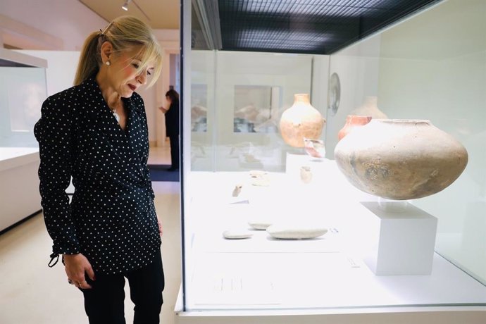 La consejera de Cultura y Deporte, Patricia del Pozo, en un museo.