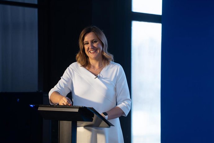 La alcaldesa de Valencia, María José Catalá, inaugura el nuevo centro europeo de Digital Sales de IBM en La Marina (ARCHIVO)