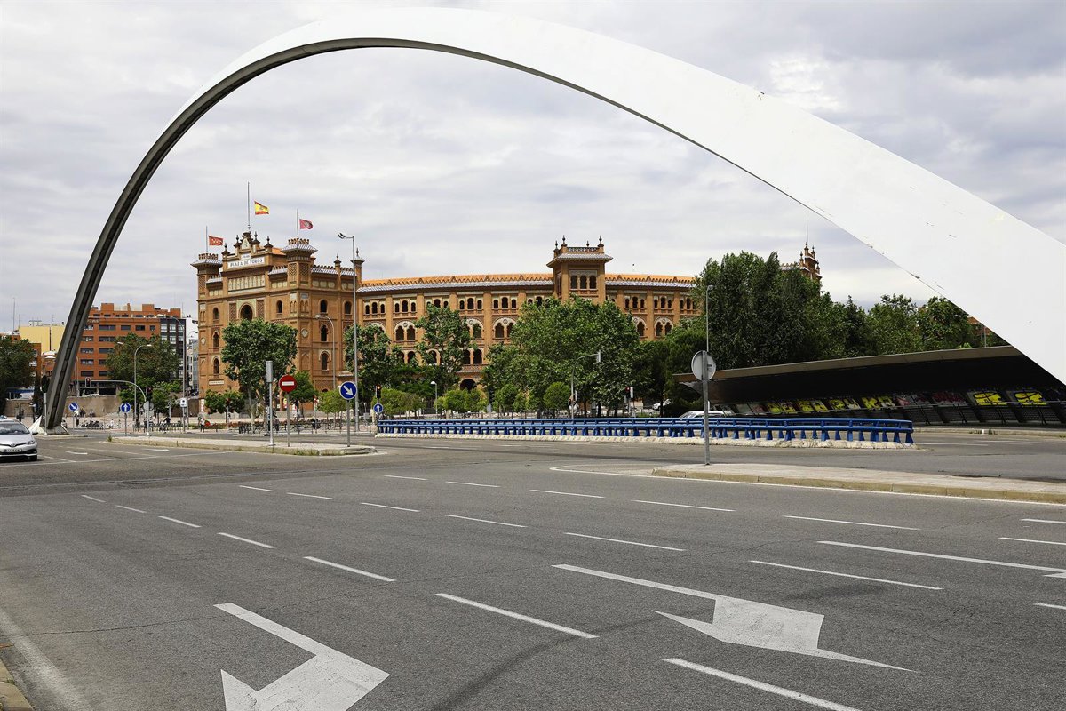 Vecinos de Ventas se manifiestan contra la cubrición de la M-30 y exigen al Ayuntamiento "diálogo e información"