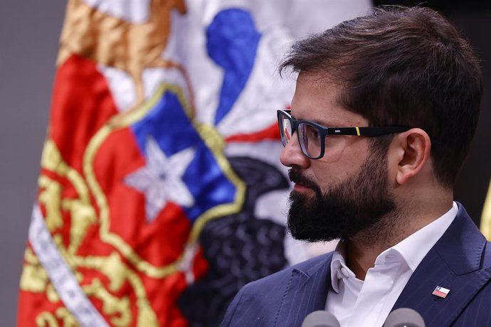 Archivo - Santiago, 8 de marzo de 2024 El Presidente Gabriel Boric y el Presidente del Gobierno de España, Pedro Sánchez realizan declaracion conjunta en el Palacio de La Moneda.  Marcelo Hernandez/Aton Chile Licencia editorial válida solo para España y 3
