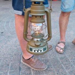 Equipo de fuego organizado por voluntarios de ADF y Agents Rurals para el transporte de la Flama del Canigó
