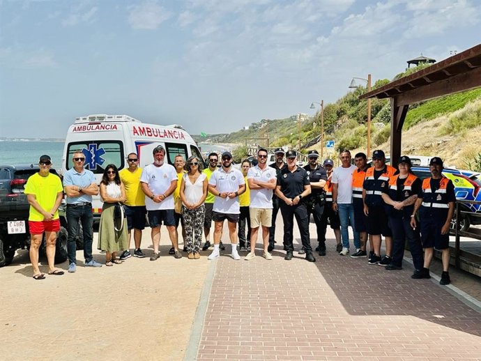 El alcalde Germán Beardo supervisa el dispositivo de Salvamento y Seguridad en las playas de El Puerto de Santa María