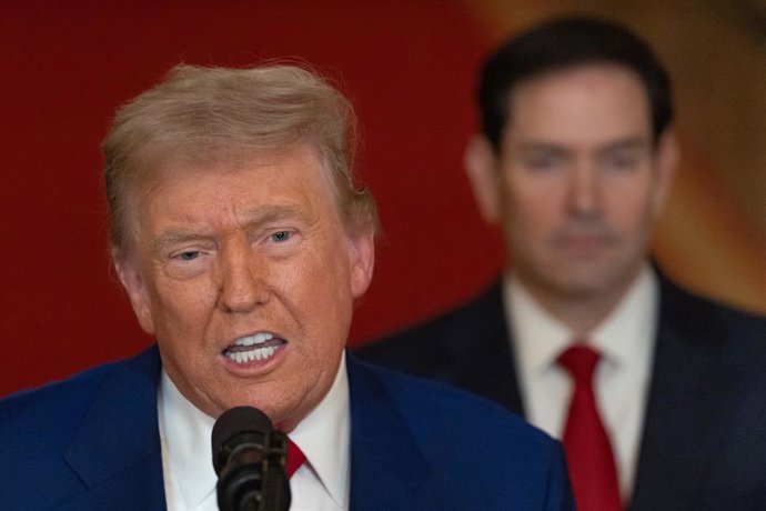 21 de junho de 2025, Washington, Distrito de Colúmbia, EUA: O presidente dos EUA, Donald Trump, faz um discurso à nação ao lado do secretário de Estado dos EUA, Marco Rubio, na Casa Branca em Washington, D.C., EUA, em 21 de junho de 2025, após os ataques 