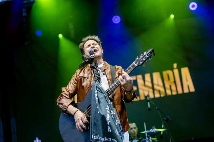 Archivo - Cadena Dial trae a David DeMaría y Paul Alone a Nájera dentro de 'Cadena Dial, La Gira de Verano'