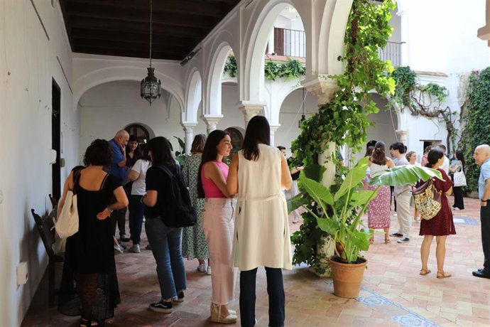 La Pablo de Olavide arranca este lunes una nueva edición de Cursos de Verano, con 40 propuestas presenciales y online.