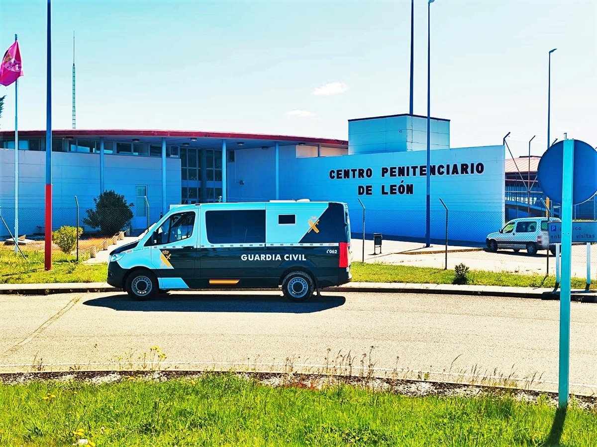 Frustran la fuga de un peligroso preso en León y desarticulan un grupo criminal establecido en Levante