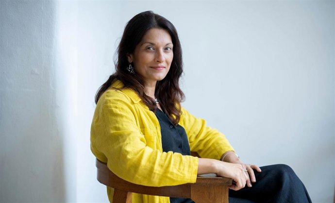 La escritora y traductora rumana Corina Oproae