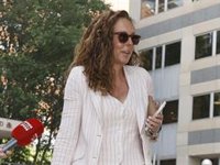 Rocío Carrasco, discreta tras reencontrarse con su hija en el juzgado, aclara su relación con Terelu Campos