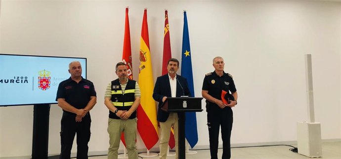 El concejal de Seguridad Ciudadana y Emergencias de Murcia, Fulgencio Perona, presenta el dispositivo de Seguridad por las Hogueras de la Noche de San Juan