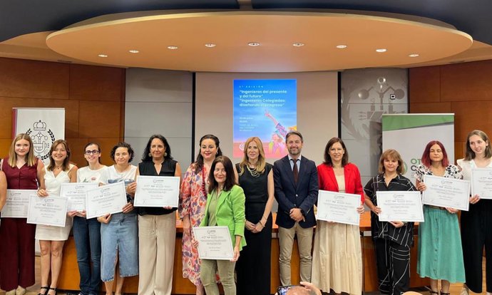 Entrega de diplomas 'Ingenieras de Presente y Futuro'.