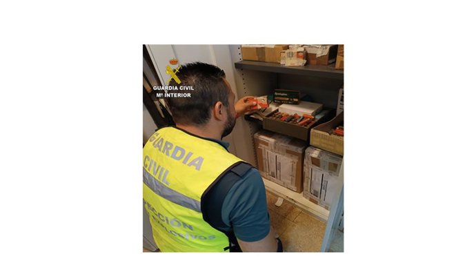 La Guardia Civil localiza dos puntos de venta y distribución de cartuchería no autorizados en Ciudad Real.