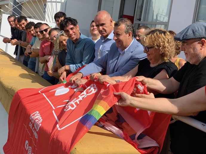 Javier Fernándes defiende el papel del PSOE en los avances para los derechos LGTBI