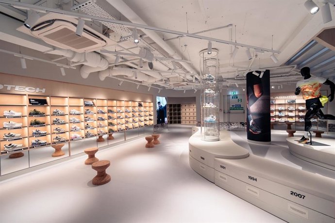 Saucony inaugura su primera 'flagship' en Reino Unido.