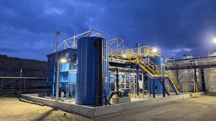 Trabajos de Lantania en una instalación.