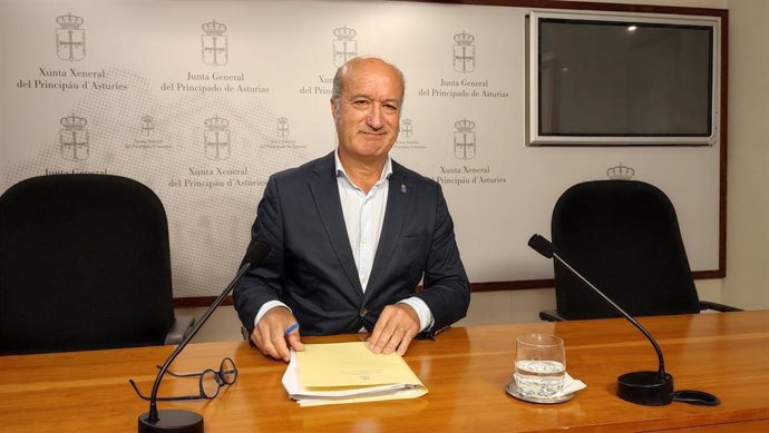 El diputado del PP en la Junta General Luis Venta.